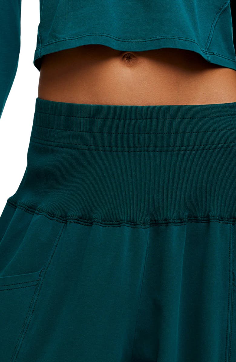 Free People Up in the Air Crop Cotton Blend T-Shirt & Sweatpants Set, Alternate, color, Evergreen