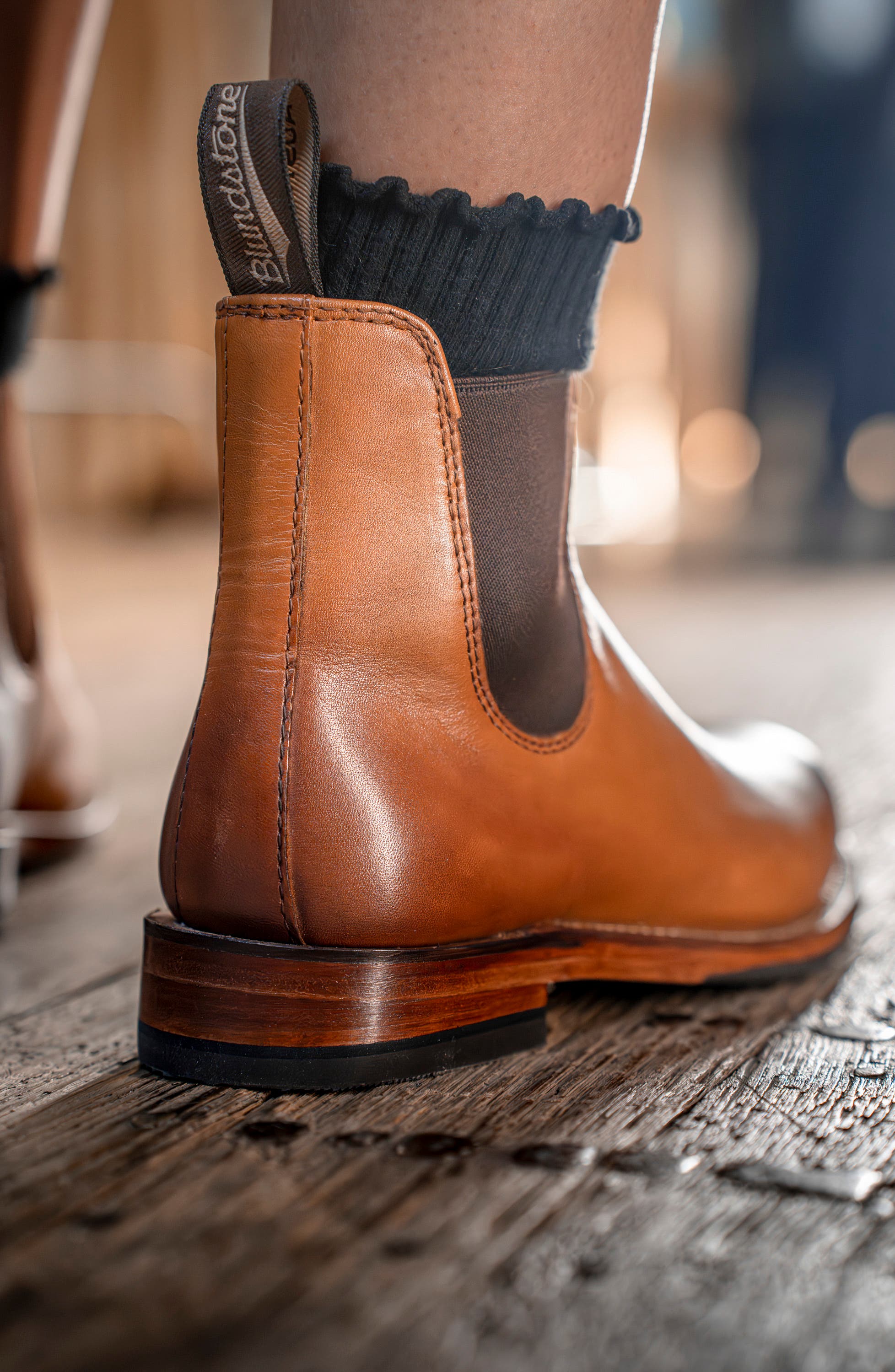 Heritage Chelsea Leather Boot, Alternate, color, CHESTNUT