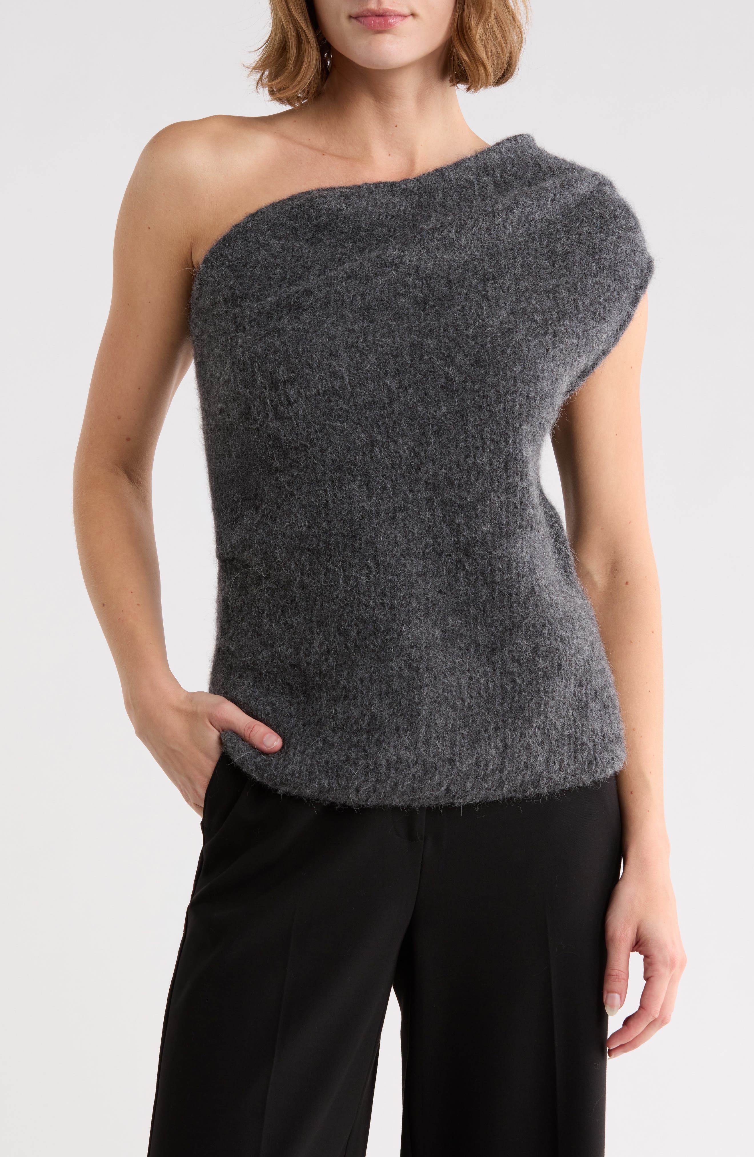 Sue One-Shoulder Top