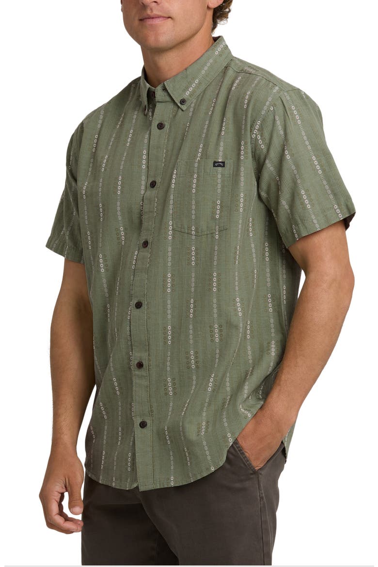 All Day Jacquard Short Sleeve Button-Down Shirt, Alternate, color, GRANITE GREEN