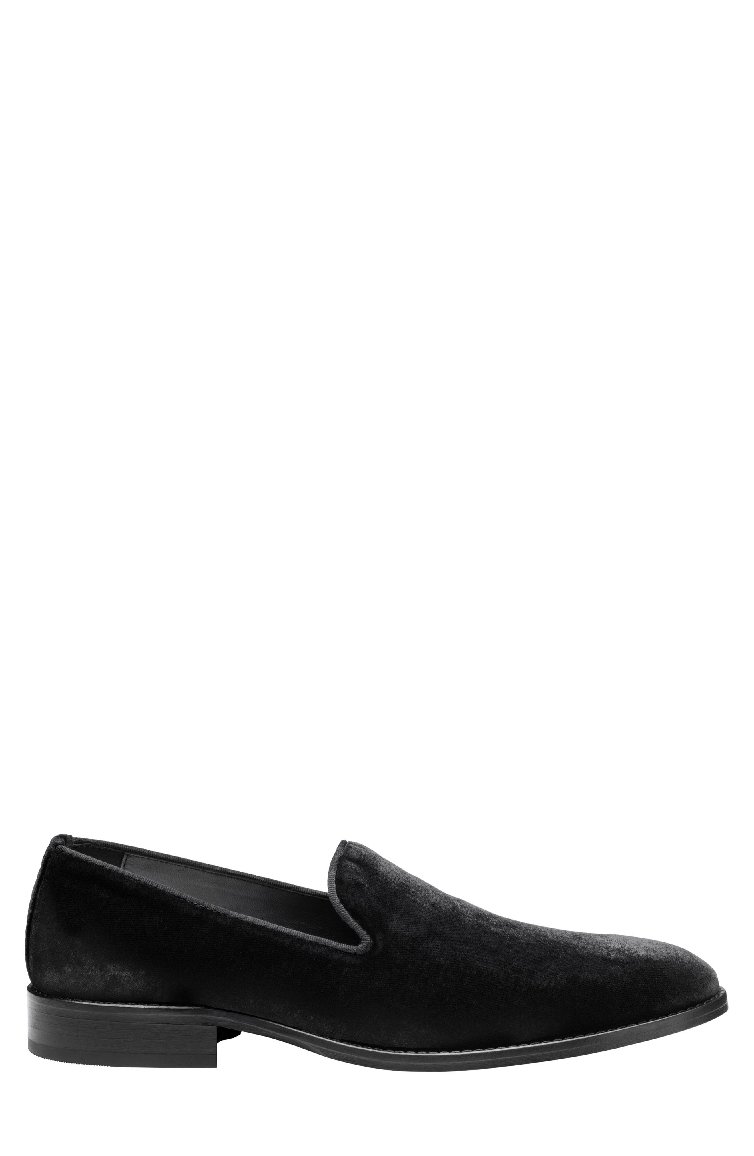 Johnston 
Murphy Gavney Slip-On Loafer, Alternate, color, Black Velvet