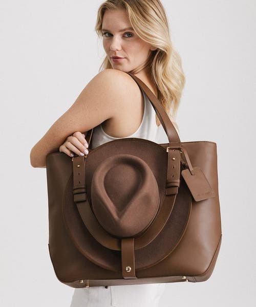 Gigi Pip Hayes Hat Carrying Tote In Chocolate