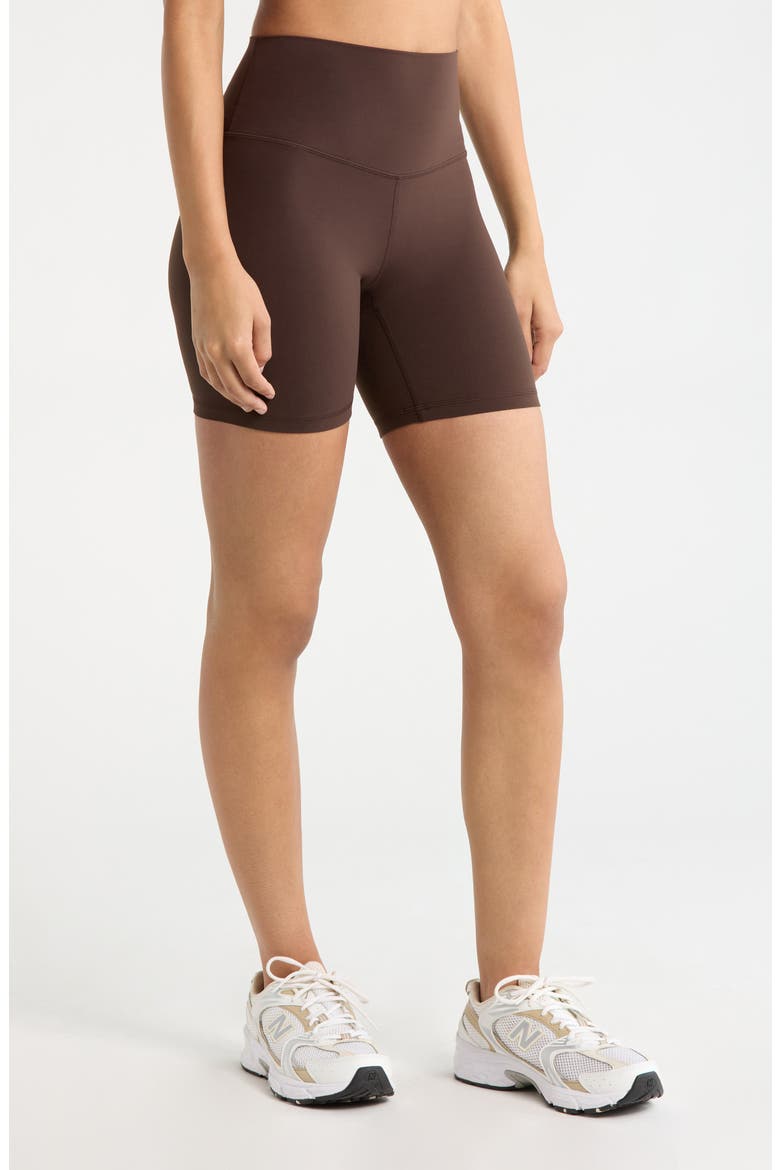 Studio Luxe Bike Shorts, Alternate, color, BROWN MOLE