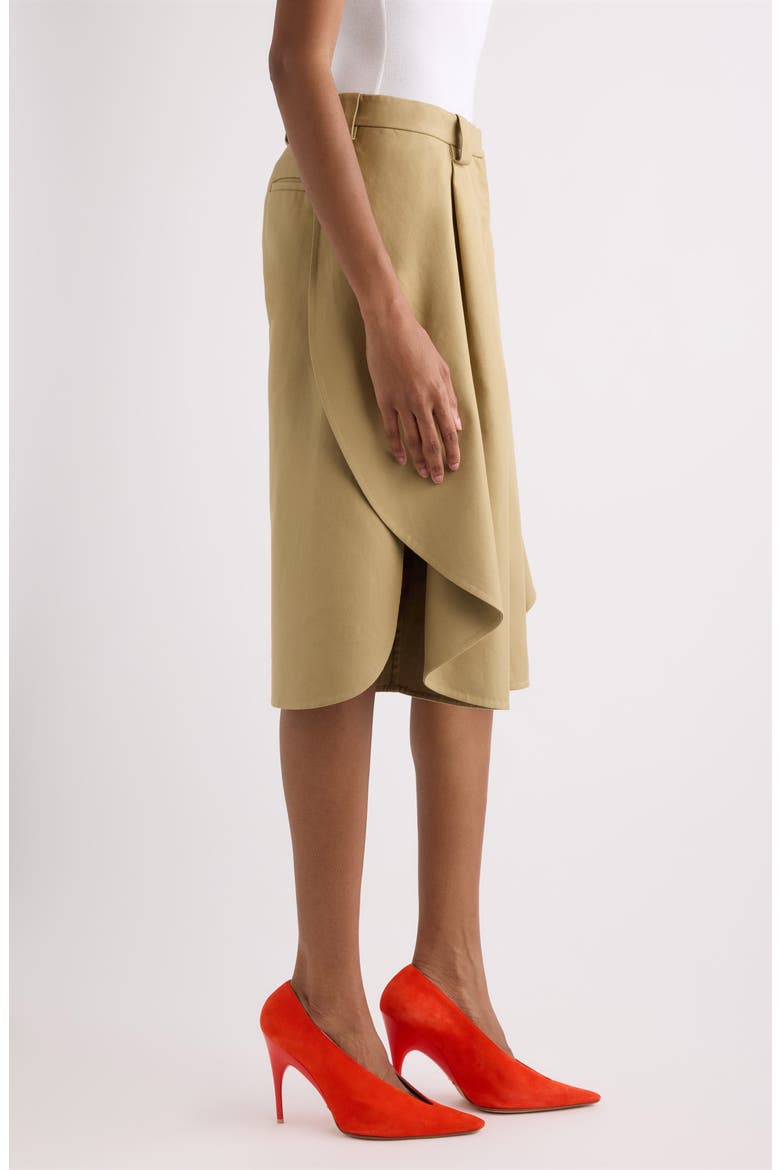 Tulip Pleated Bermuda Shorts, Alternate, color, 2602 CAMEL
