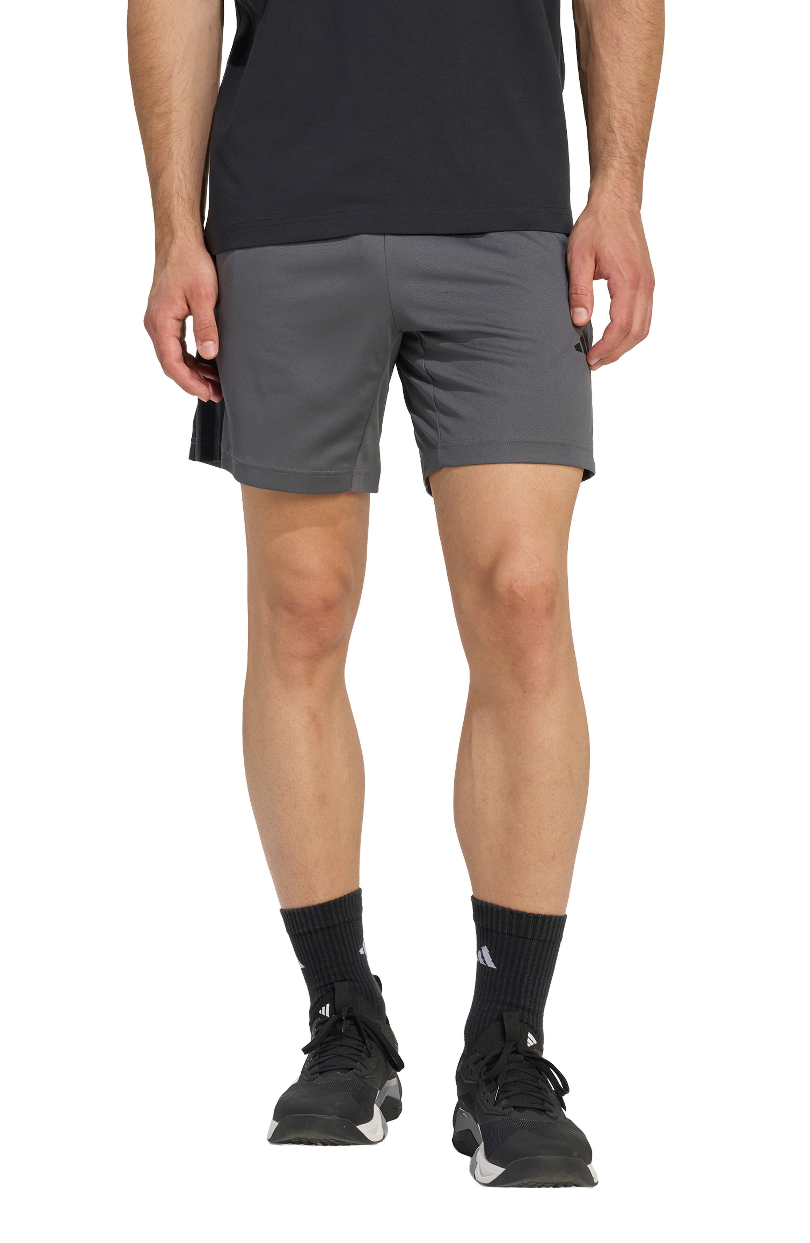 Essentials 3-Stripes Shorts