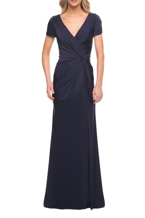 Elegant Evening Gown with V Neck and Knot