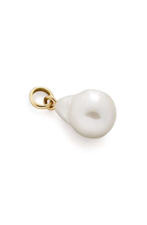 Nura Baroque Pearl Charm