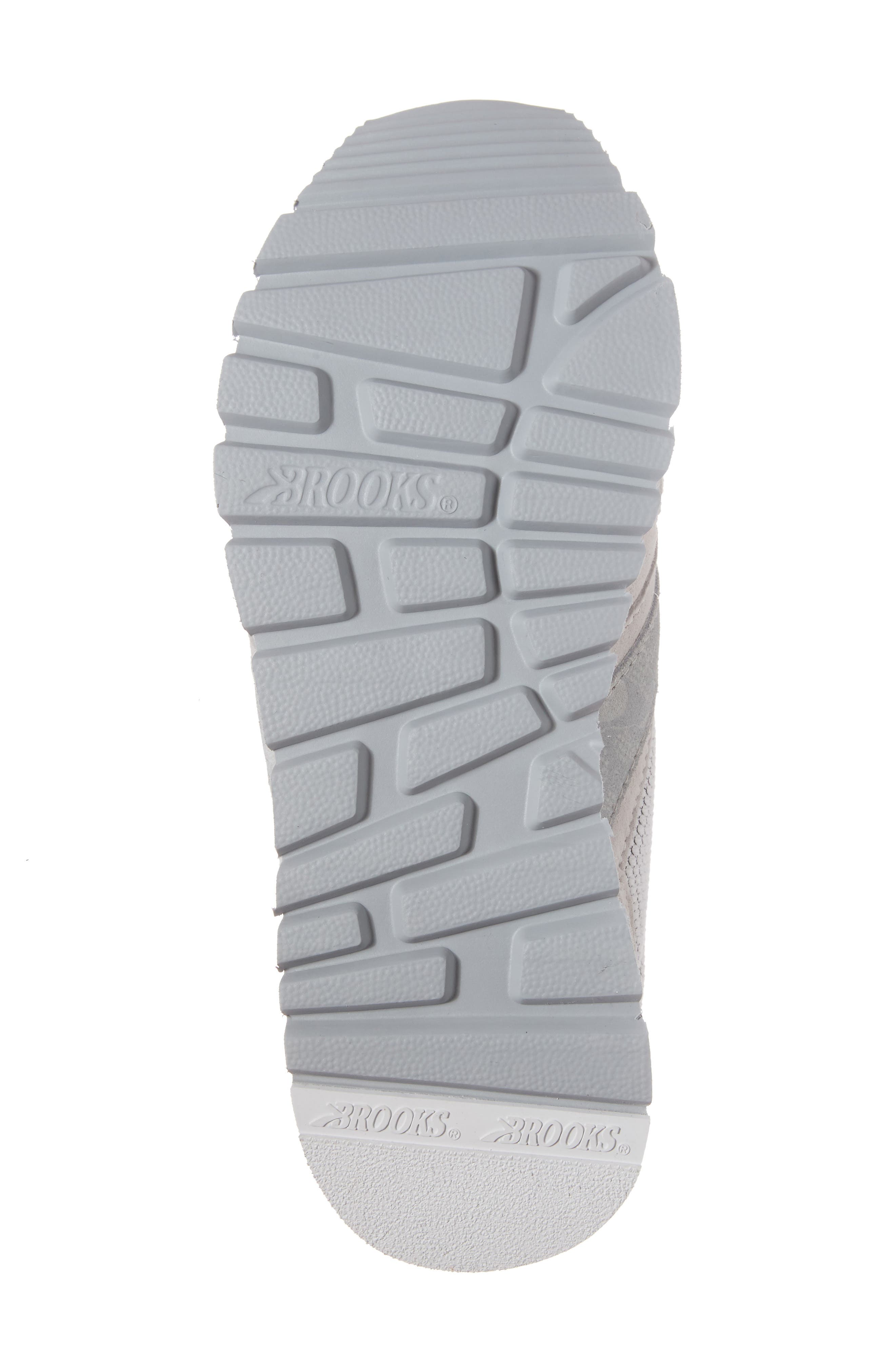 Brooks 'Chariot' Sneaker, Alternate, color, 