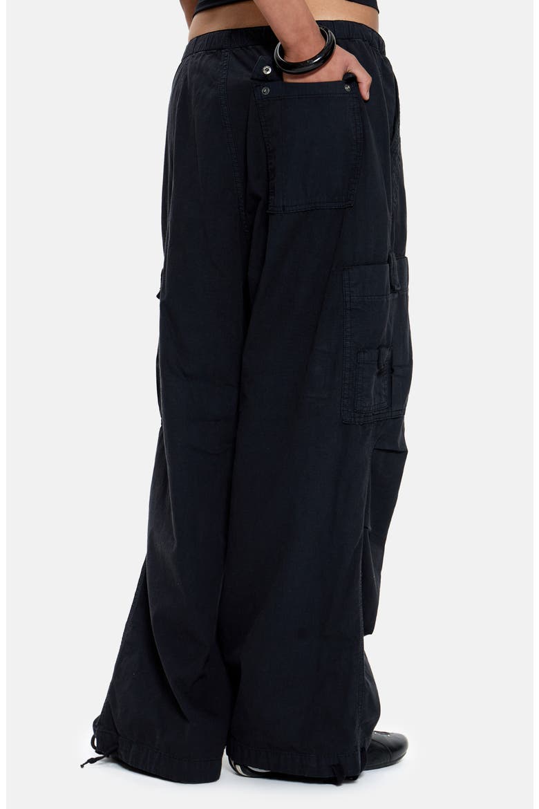 Parachute Cargo Pants, Alternate, color, BLACK