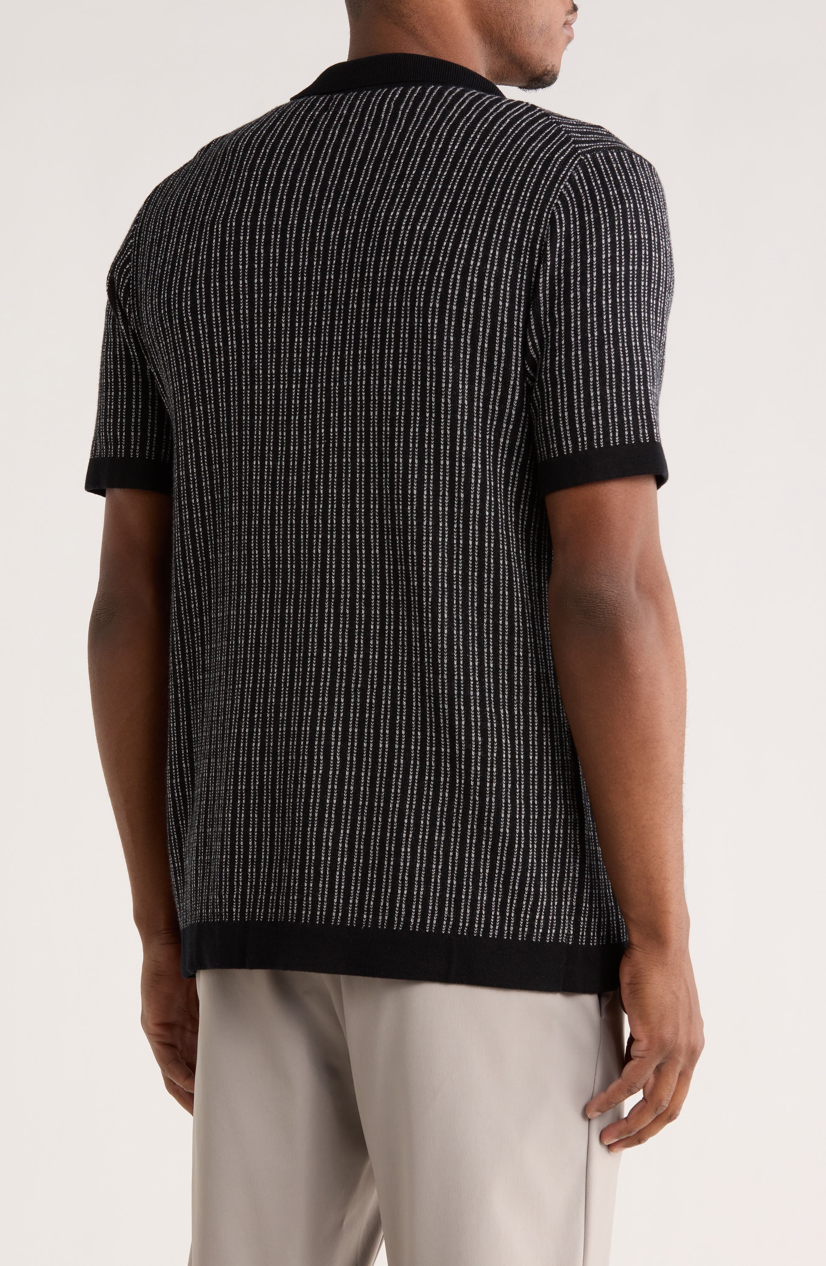 Finoca Short Sleeve Cardigan - image 2