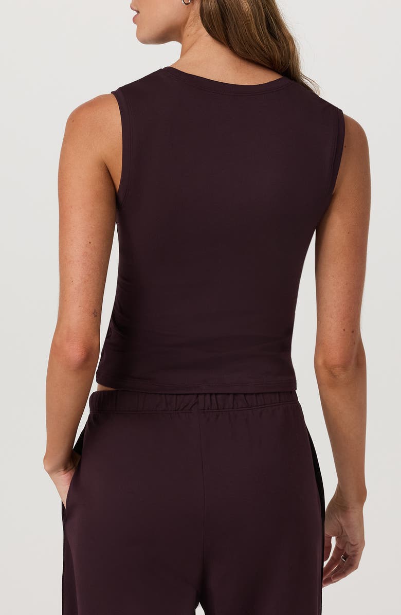 Vuori Halo Essential Scoop Tank, Alternate, color, Raisin