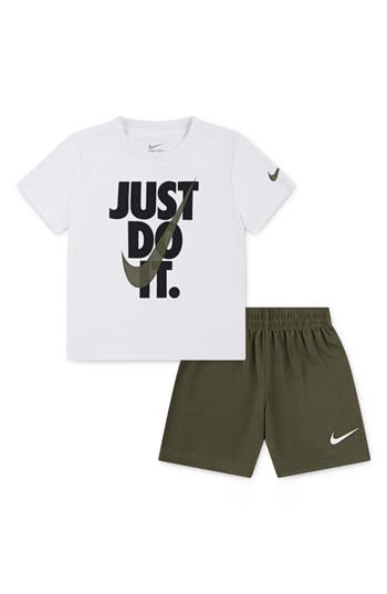 Nike Just Do It T-shirt & Shorts Set