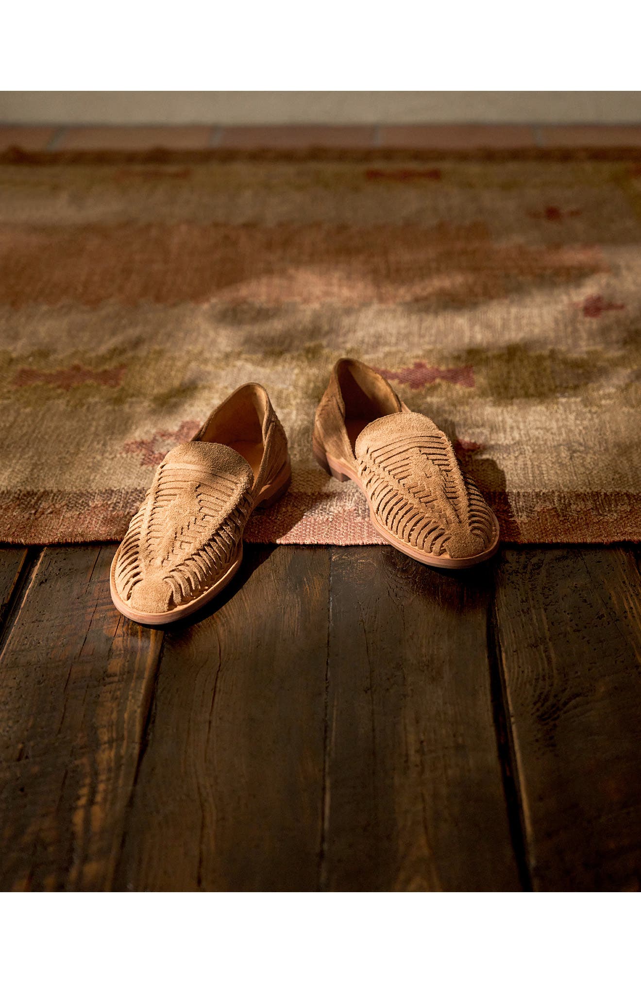 The Mateo Huarache, Alternate, color, CARAMEL