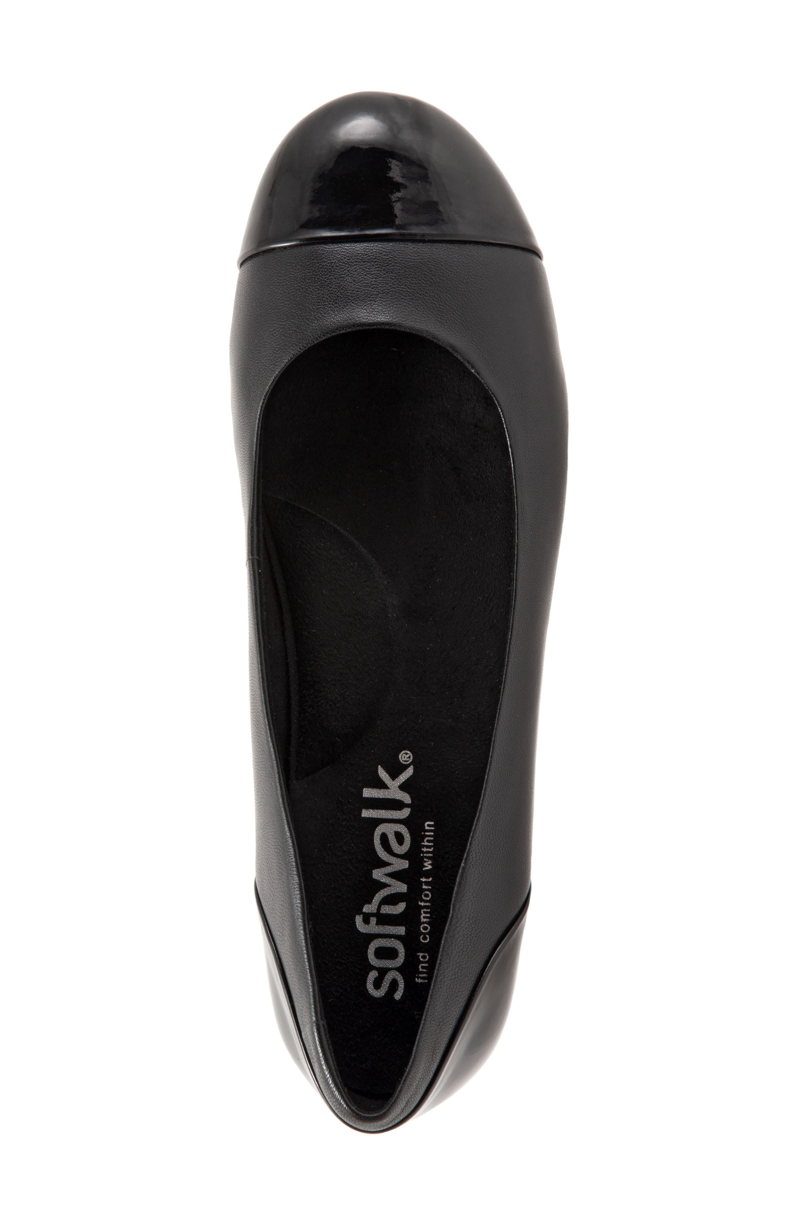 SoftWalk<sup>®</sup> Sonoma Cap Toe Flat, Alternate, color, 