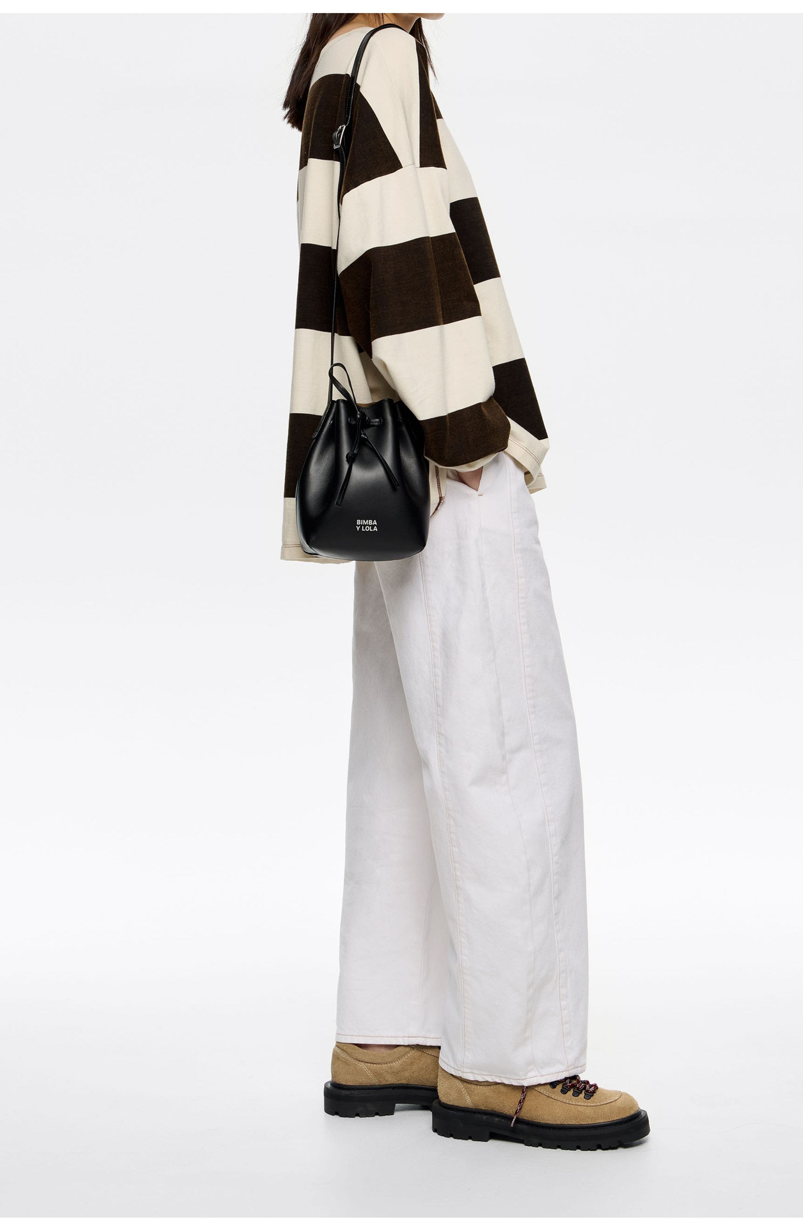 Bimba y Lola Leather Bucket Crossbody Bag, Alternate, color, Black