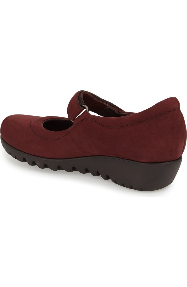 Munro 'Pia' Mary Jane, Alternate, color,