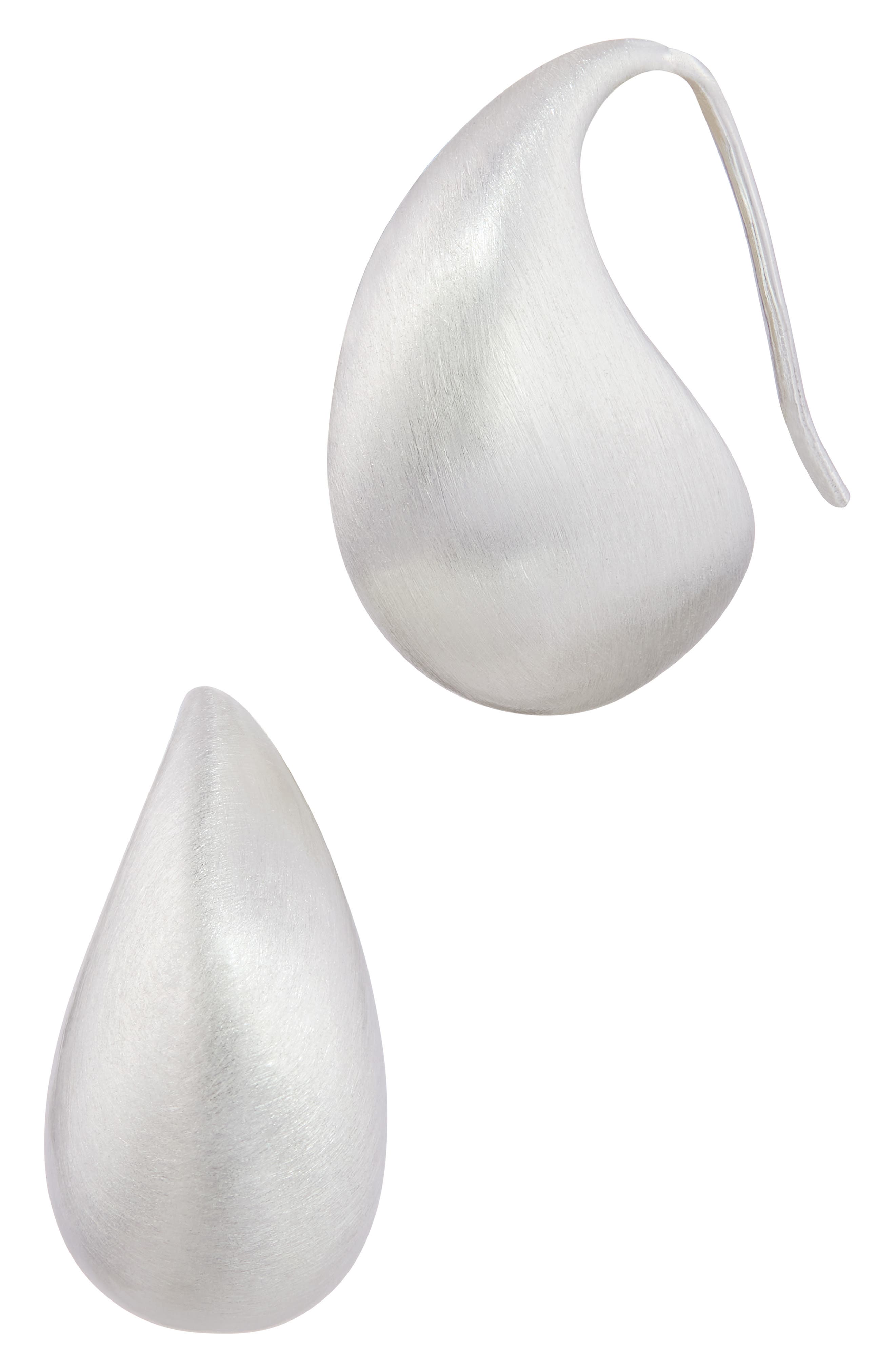 SAVVY CIE JEWELS Baby Teardrop Threader Earrings