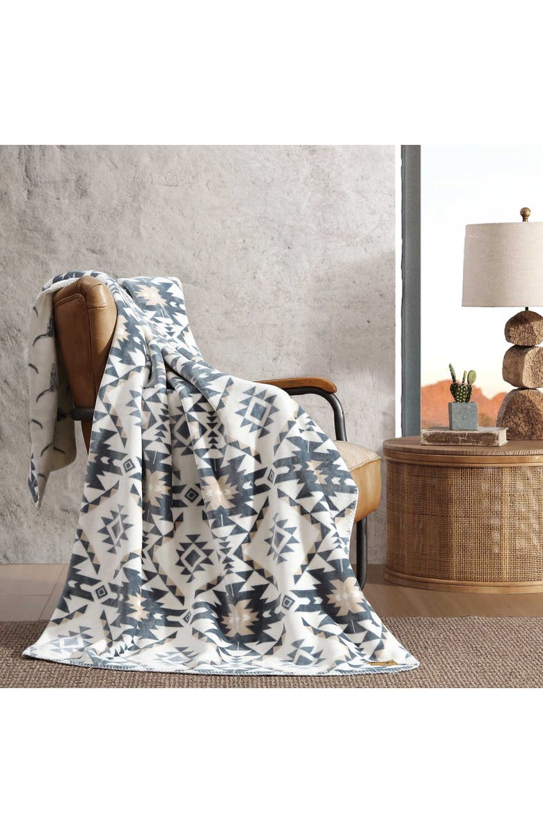 Wrangler Dakota Reversible Faux Shearling Throw Blanket, Alternate, color, Grey