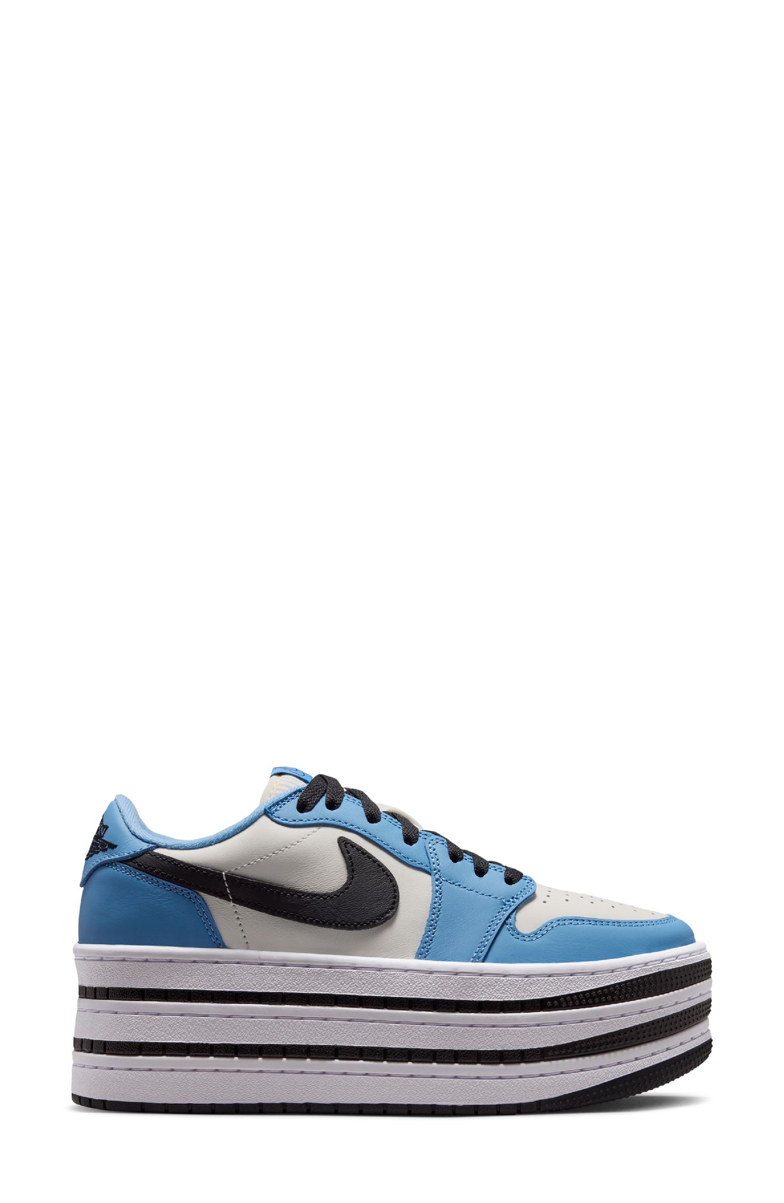 Air Jordan 1 Triple Platform Basketball Sneaker, Alternate, color, BLUE BEYOND/ WHITE