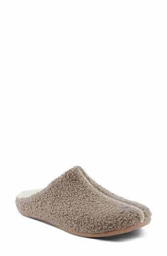 Lyndel Faux Shearling Slipper