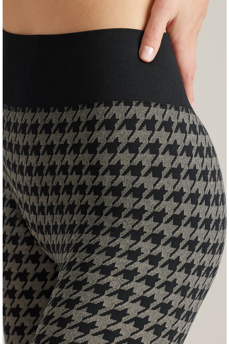 Houndstooth Seamless Base Layer Leggings, Alternate, color, BLACK