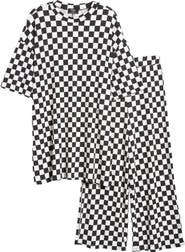 Dressed in Lala Lex Ribbed Oversize T-Shirt & High Waist Crop Pants Set