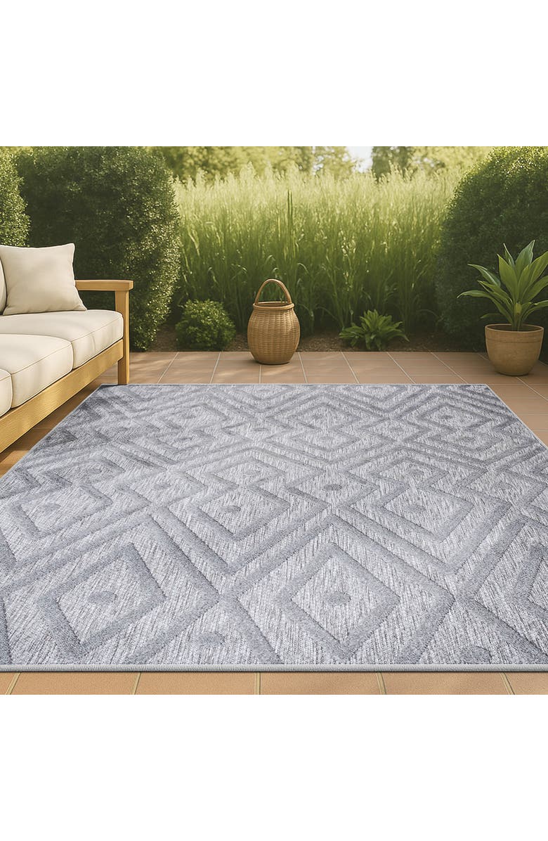 JONATHAN Y Balansat Moroccan Diamond Indoor/Outdoor Area Rug, Alternate, color, Light Gray