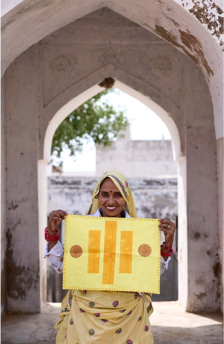 CQC LA Sedona Placemat Set - Set of 6 Placemats with Napkins, Alternate, color, Yellow