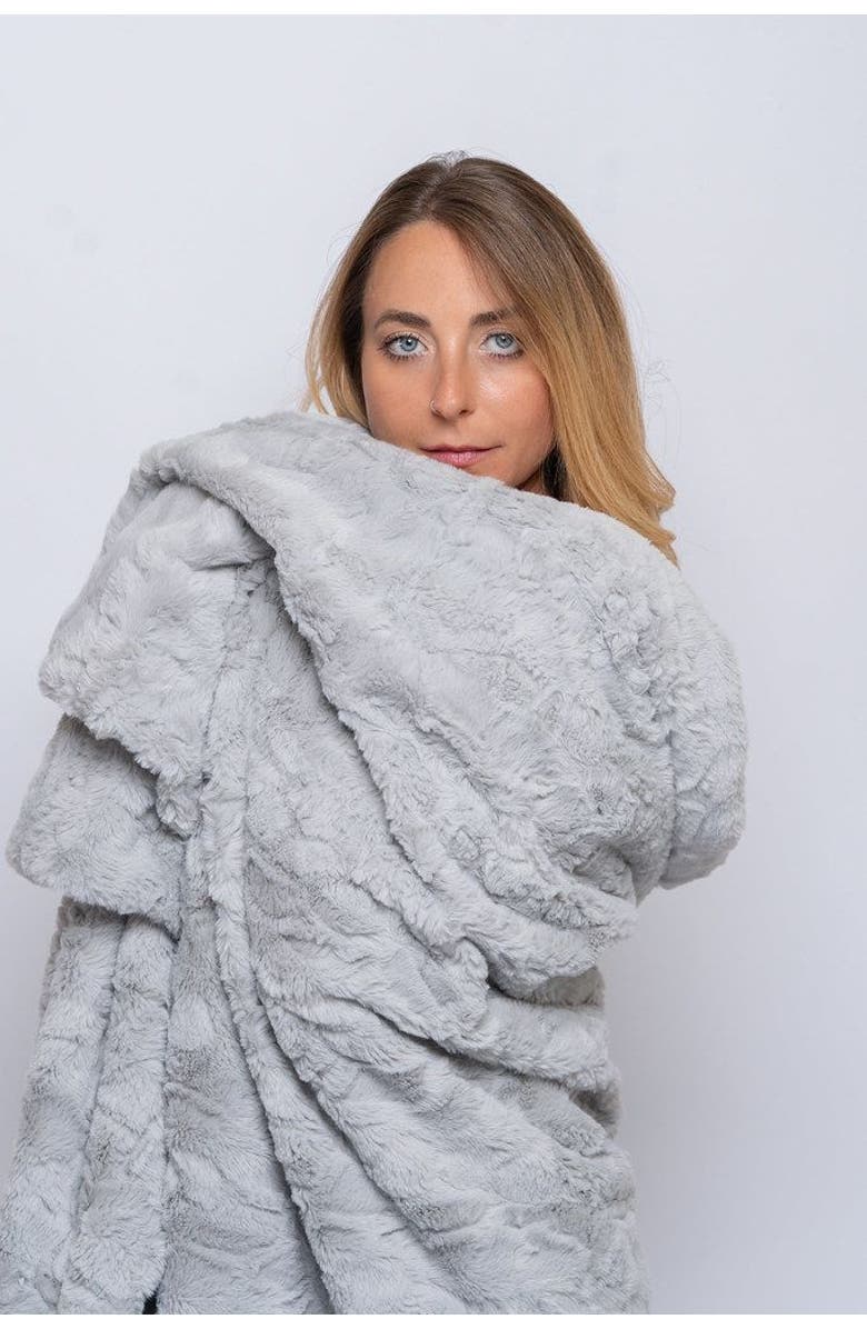 Sea To Me Blankets Hollywood Affair Faux Fur Throw Blanket, Alternate, color, Misty Grey