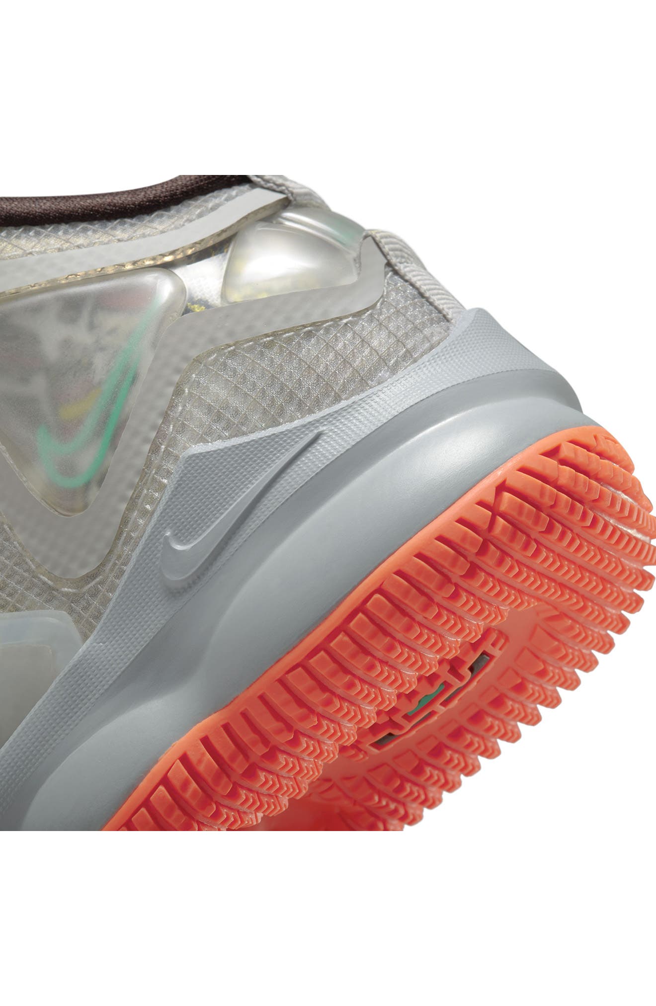 Nike LeBron 19 Basketball Shoe, Alternate, color, 