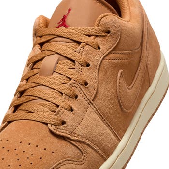 Nike Air Jordan 1 Low SE Sneaker