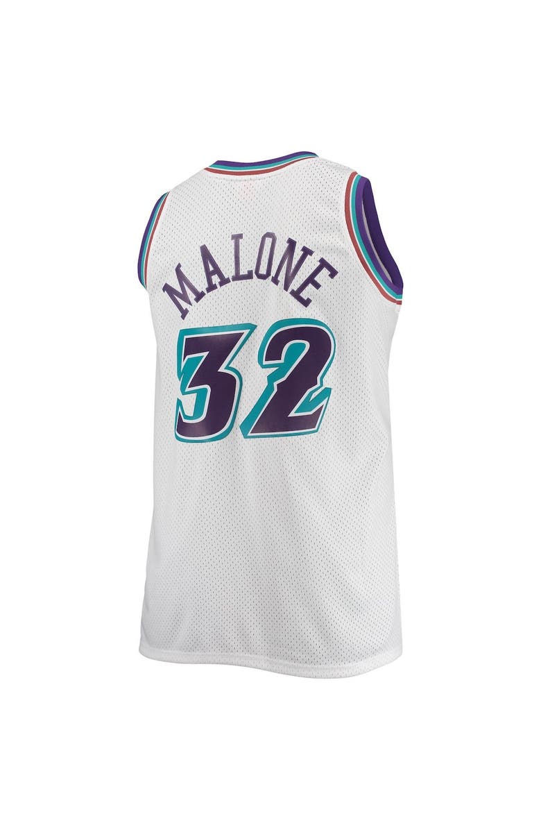 Mitchell & Ness Men's Mitchell & Ness Karl Malone White Utah Jazz 1996/97 Big & Tall Hardwood Classics Swingman Jersey, Alternate, color, White