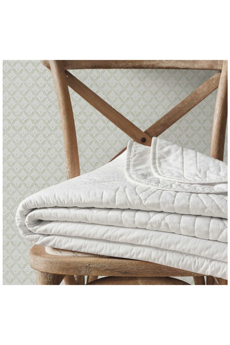 Vintage Scallop Cotton Percale Quilt, Alternate, color, SPARKLING WHITE