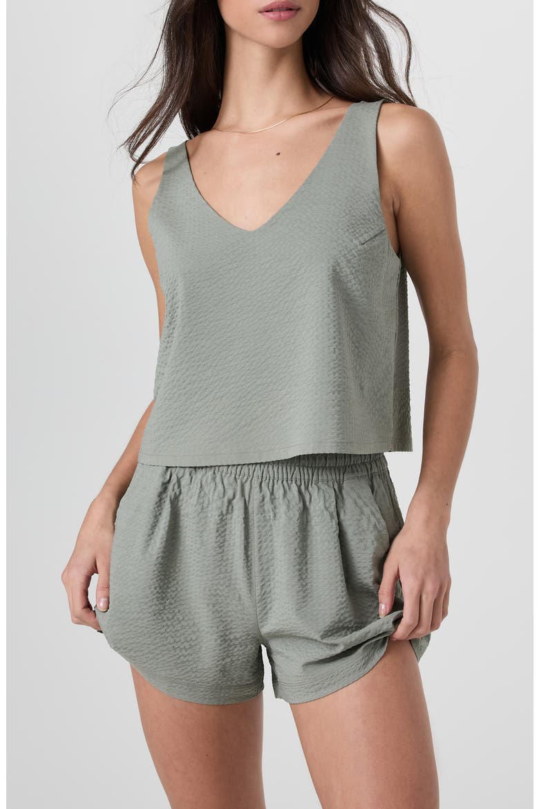 Villa Tank, Main, color, LAUREL
