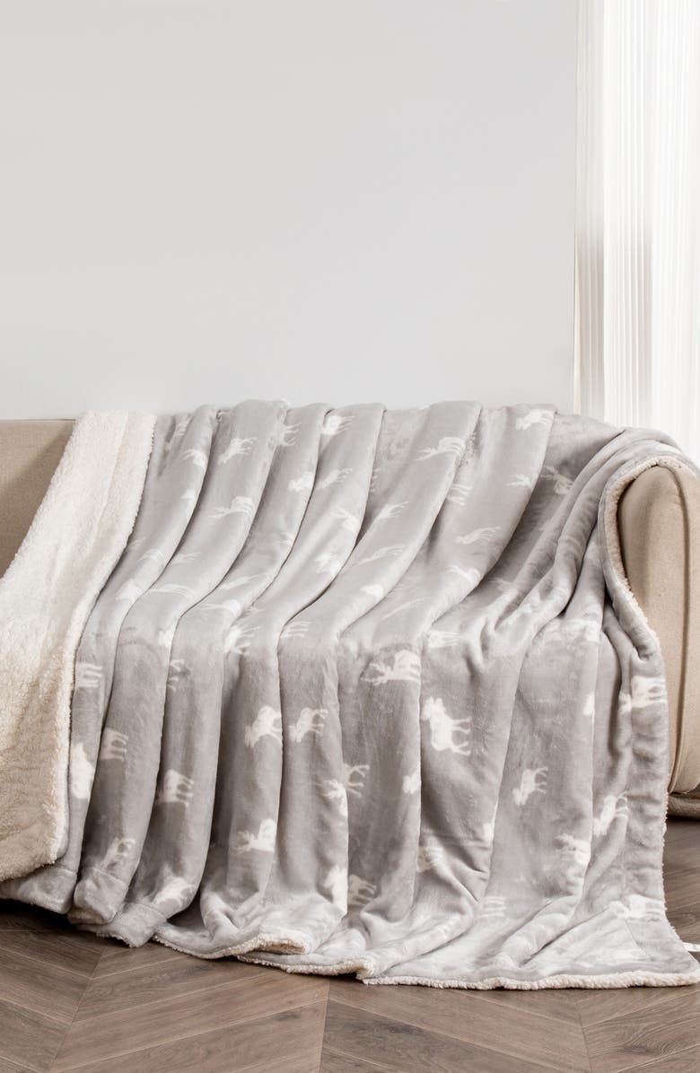 Woven & Weft Reversible Faux Shearling Throw Blanket, Alternate, color, Grey Moose
