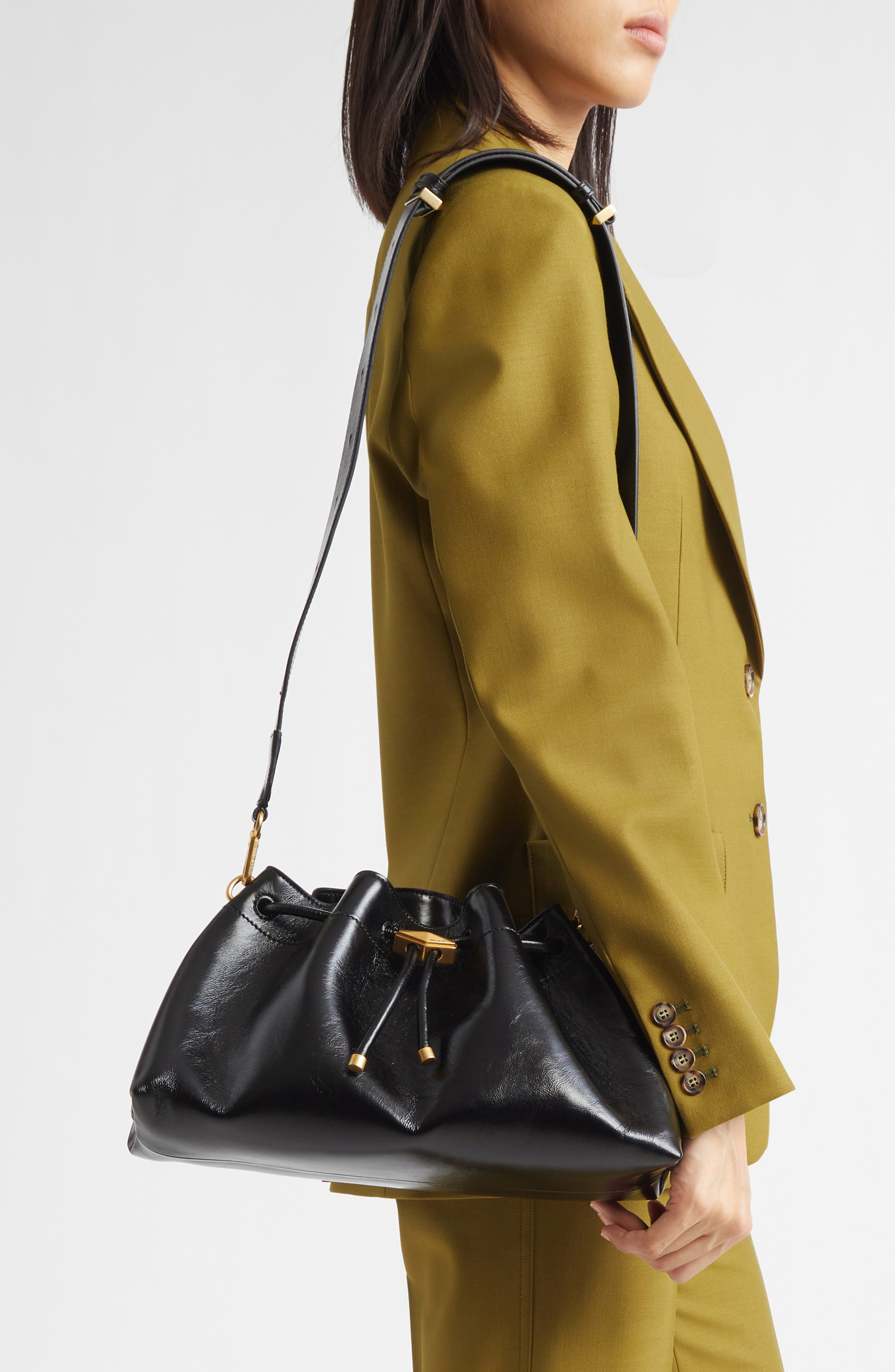 Cinch M Leather Bucket Bag, Alternate, color, BLACK/ GOLD