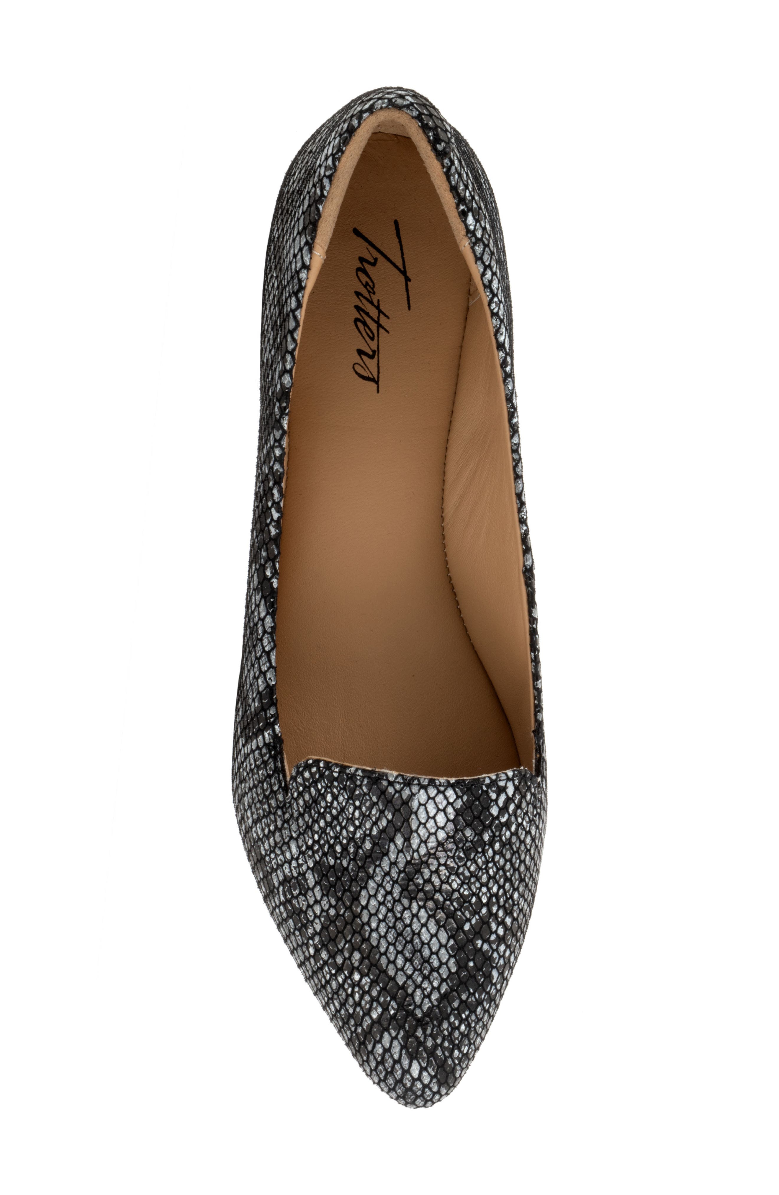 Trotters Harlowe Pointed Toe Loafer, Alternate, color, Black And White