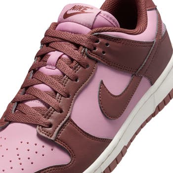 Dunk Low Next Nature Sneaker