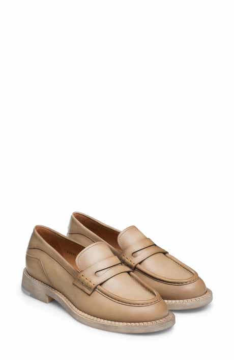 Magnanni Oaklynn Leather Loafer