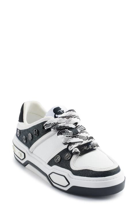 Pointed Toe Flat (Women)