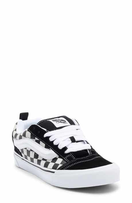 Knu Skool Suede Low Top Sneaker