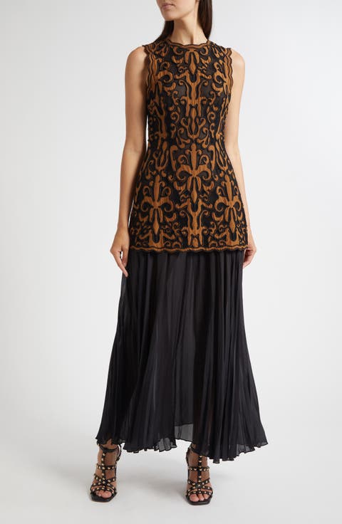 Auryn Appliqué Sleeveless Maxi Dress