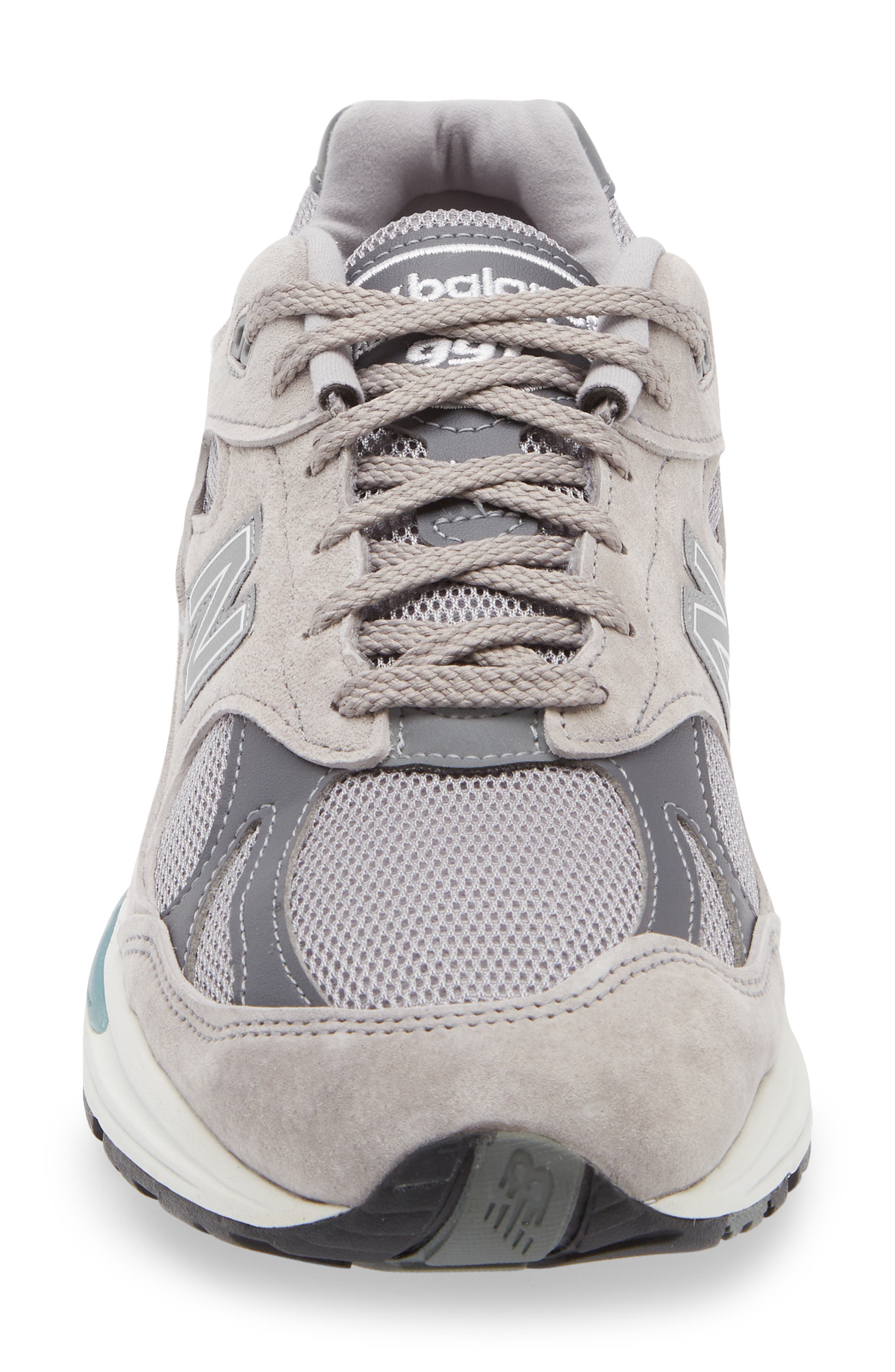 New Balance Gender Inclusive Made in UK 991 v2 Sneaker, Alternate, color, Dove/ Alloy