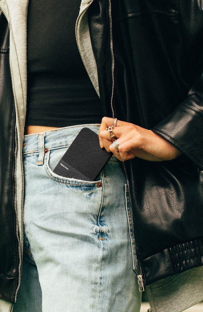 Native Union (Re)Classic Power Bank, Alternate, color, Black