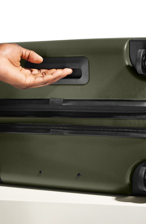 Away The Medium Flex Suitcase