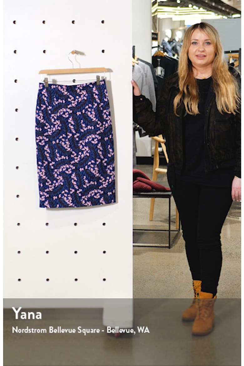 Kensington Stretch Cotton Pencil Skirt video