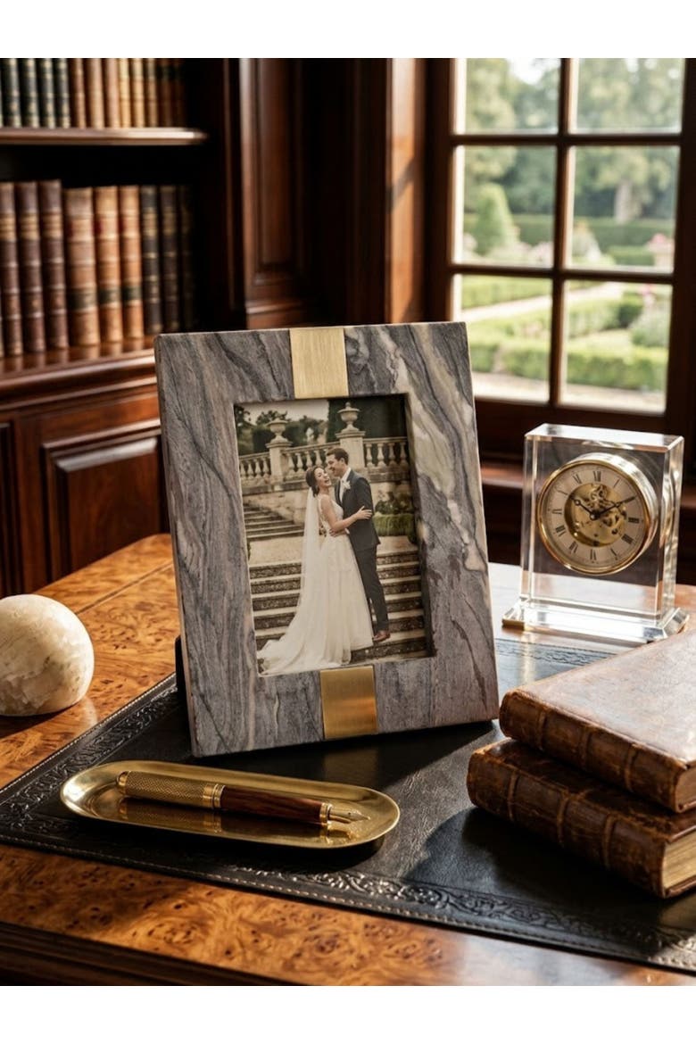 Skye Onyx Picture Frame, Alternate, color, Mocha Brown