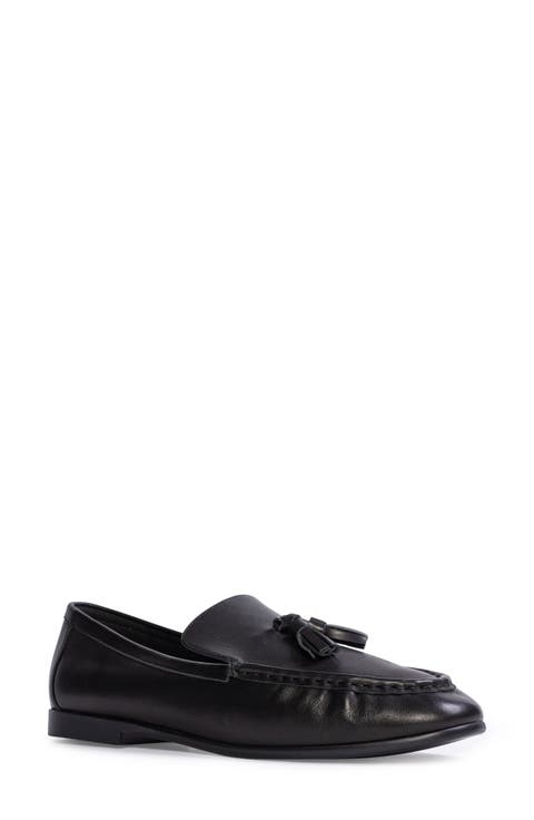 Finn Tassel Loafer (Women)