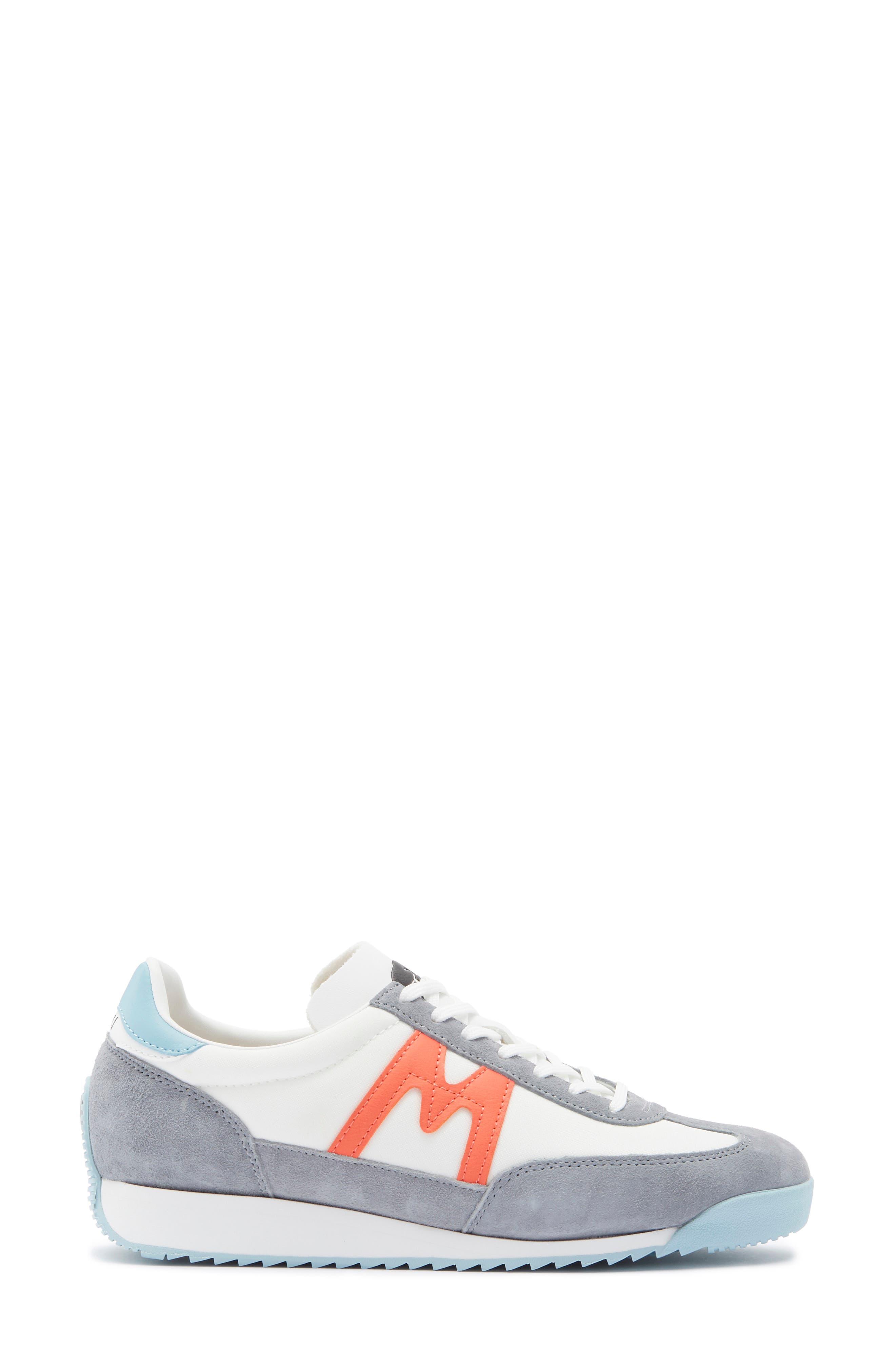 Karhu Gender Inclusive Mestari Sneaker, Alternate, color, Weathervane/ Nasturtium