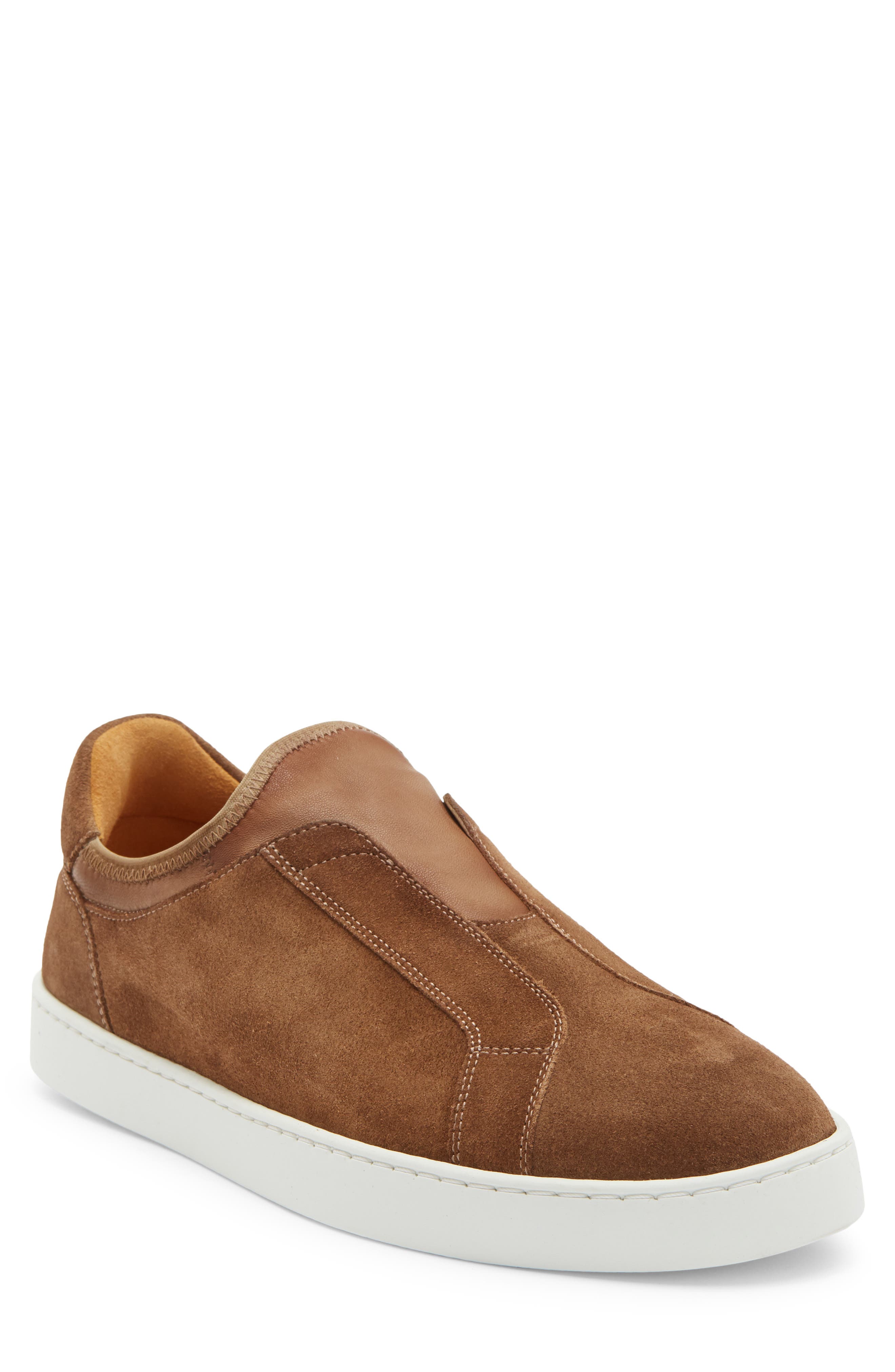 Leve Low Top Sneaker